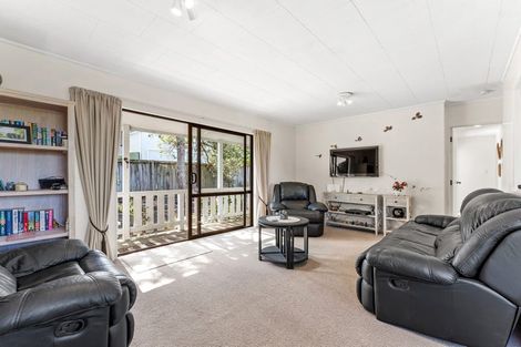 Photo of property in 47a Matai Road, Stanmore Bay, Whangaparaoa, 0932