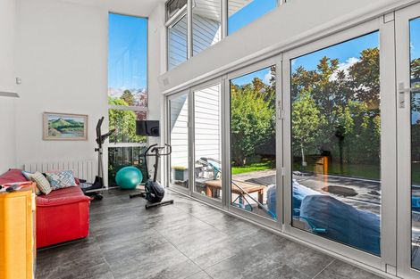 Photo of property in 44-46 Park Street, Queenstown, 9300