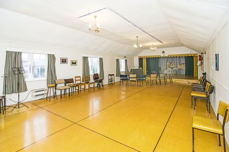 Photo of property in 10 Albert Street, Island Bay, Wellington, 6023