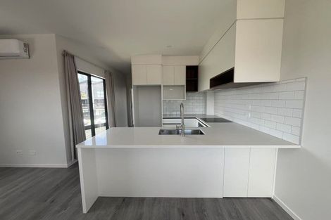 Photo of property in 2/39 Dale Crescent, Pakuranga, Auckland, 2010