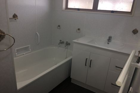 Photo of property in 30f2- Whitley Avenue, Ebdentown, Upper Hutt, 5018