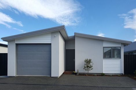 Photo of property in 16 Te Pakiaka Road, Pegasus, 7612