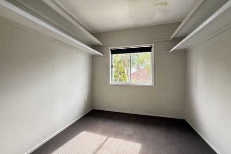 Photo of property in 607 Beach Road, Rothesay Bay, Auckland, 0630