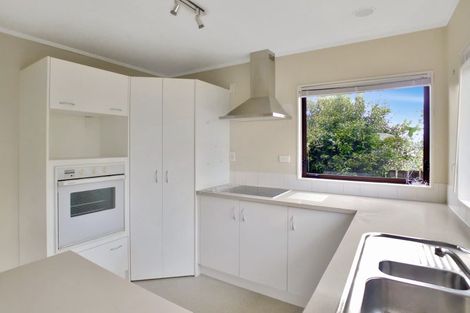 Photo of property in 31 Glucina Avenue, West Harbour, Auckland, 0618