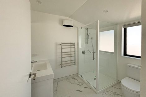 Photo of property in 2/218 Lyttelton Street, Spreydon, Christchurch, 8024