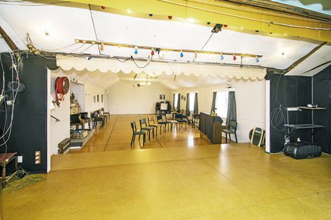 Photo of property in 10 Albert Street, Island Bay, Wellington, 6023