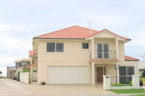 Photo of property in 21c Oceanbeach Road, Mount Maunganui, 3116