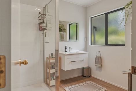 Photo of property in 300 State Highway 10, Cable Bay, 0420