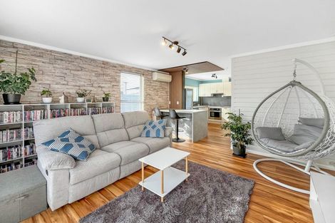 Photo of property in 1/73 Harewood Road, Papanui, Christchurch, 8053