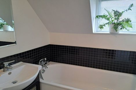 Photo of property in Cornwall Gardens, 12/27 Cornwall Street, St Albans, Christchurch, 8014