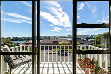 Photo of property in 11 Leeward Drive, Whitby, Porirua, 5024