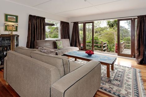 Photo of property in 48 Minnehaha Avenue, Titirangi, Auckland, 0604
