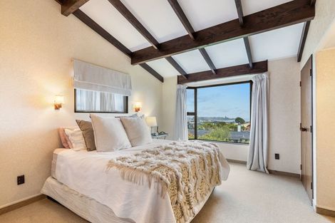 Photo of property in 52 Harvey Street, Waipahihi, Taupo, 3330