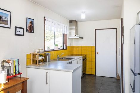 Photo of property in 76 Solomon Avenue, Redwood, Christchurch, 8051