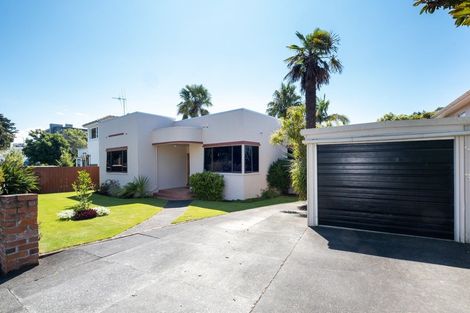 Photo of property in 61 Napier Terrace, Hospital Hill, Napier, 4110