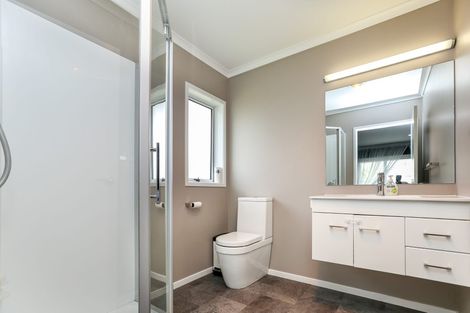 Photo of property in 3 Keene Drive, Bell Block, New Plymouth, 4312