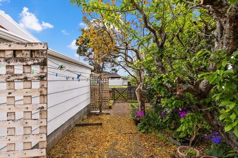 Photo of property in 2/2 Grey Street, Waitara, 4320