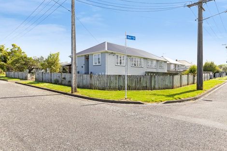 Photo of property in 52 Cuba Street, Marton, 4710