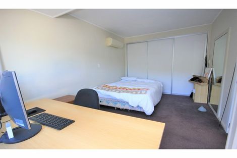 Photo of property in 72 Oxford Street, Lyttelton, 8082