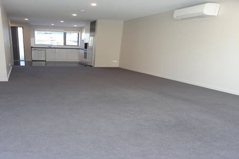 Photo of property in 2u9 Stone Street, Miramar, Wellington, 6022