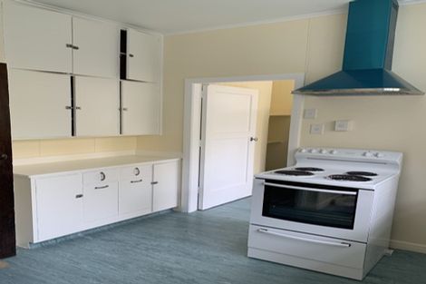 Photo of property in 4 Saint Albans Avenue, Karori, Wellington, 6012