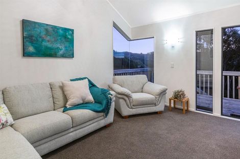 Photo of property in 42 James Cook Drive, Whitby, Porirua, 5024