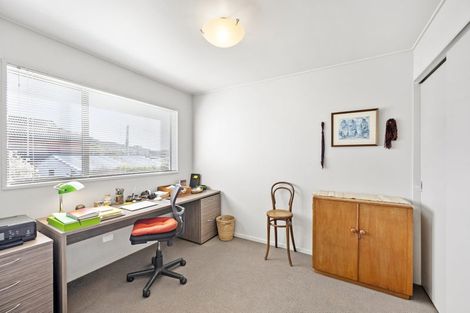 Photo of property in 74a Beauchamp Street, Karori, Wellington, 6012