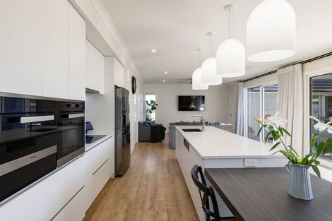 Photo of property in 9 Pukeko Grove, Cambridge, 3434