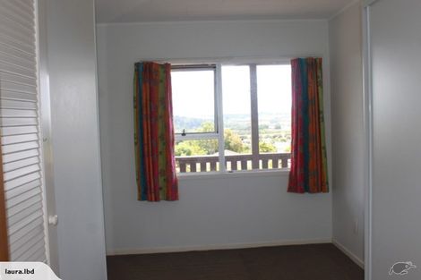 Photo of property in 29 Santiago Crescent, Unsworth Heights, Auckland, 0632