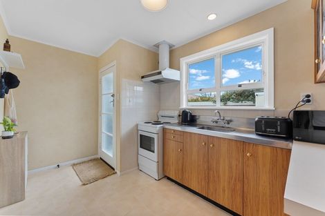 Photo of property in 5 Battersea Place, Roslyn, Palmerston North, 4414