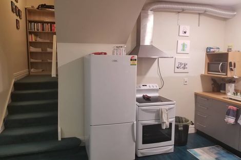 Photo of property in 21 Everton Terrace, Kelburn, Wellington, 6012