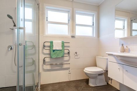 Photo of property in 37 Kamara Road, Glen Eden, Auckland, 0602