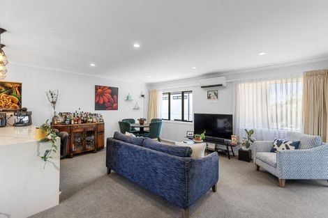 Photo of property in 15u2 Cook Street, Hamilton East, Hamilton, 3216