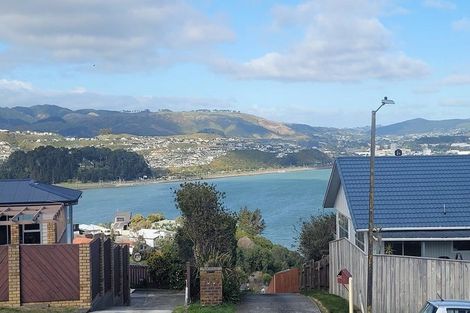Photo of property in 24 Pennant Grove, Titahi Bay, Porirua, 5022