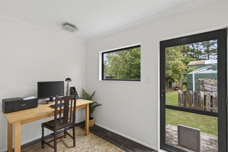 Photo of property in 327 Awai Road, Tarurutangi, New Plymouth, 4372