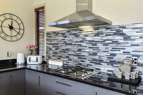 Photo of property in 12 Shalimar Place, Huntington, Hamilton, 3210