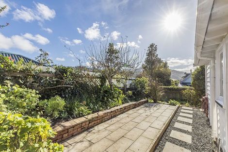 Photo of property in 10 Rimu Road, Kelburn, Wellington, 6012