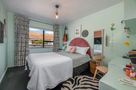 Photo of property in 39 Solar Road, Glen Eden, Auckland, 0602