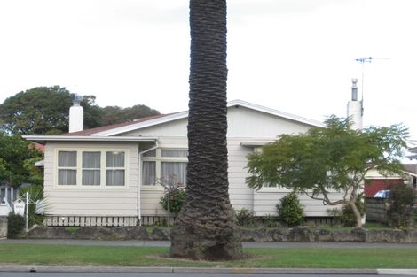 Photo of property in 1/156 Kennedy Road, Marewa, Napier, 4110