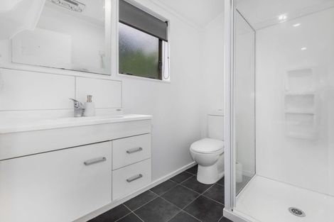 Photo of property in 11 Harry Shaw Way, Raumati South, Paraparaumu, 5032
