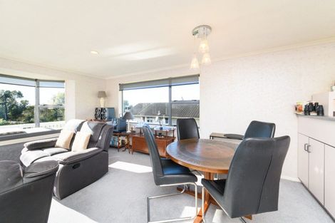 Photo of property in 8a Halcombe Road, Feilding, 4702