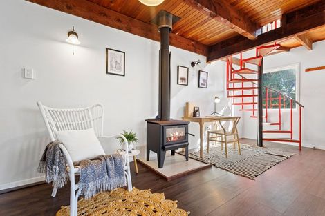 Photo of property in 6 Estuary Street, Makara Beach, Karori, 6972