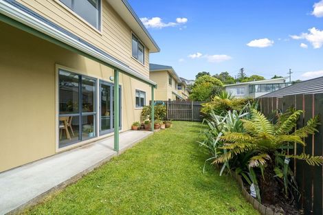 Photo of property in 7u3 Court Road, Tawa, Wellington, 5028