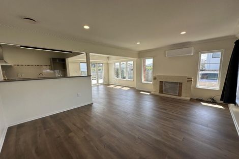 Photo of property in 5 Fraser Road, Papatoetoe, Auckland, 2025