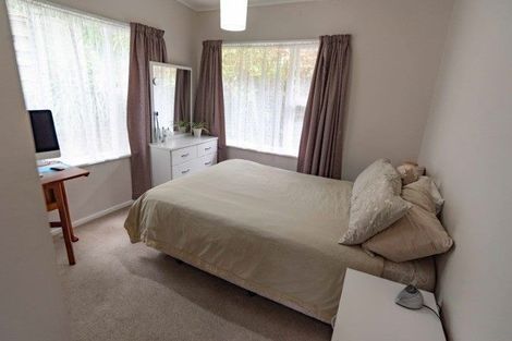 Photo of property in 2 Braemar Terrace, Johnsonville, Wellington, 6037