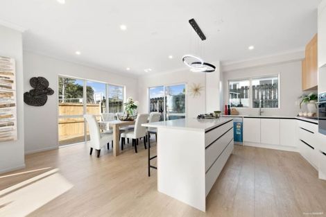 Photo of property in 297 Swanson Road, Ranui, Auckland, 0612