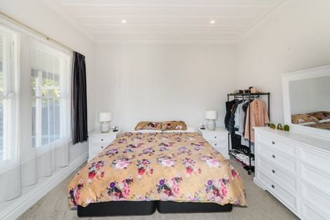 Photo of property in 84 Featherston Street, Takaro, Palmerston North, 4412