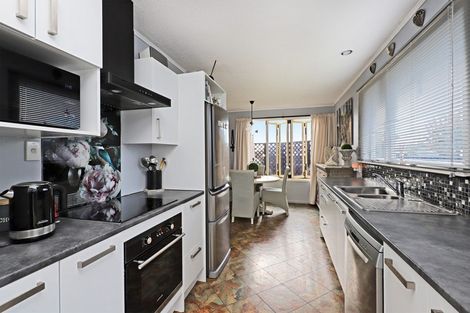 Photo of property in 75 Church Road, Taradale, Napier, 4112