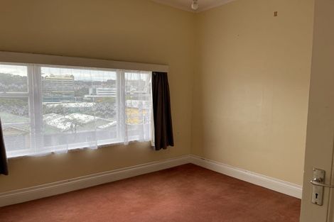 Photo of property in 128 Wallace Street, Mount Cook, Wellington, 6021