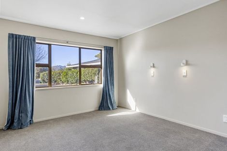 Photo of property in 7 Kathleen Place, Rainbow Point, Taupo, 3330